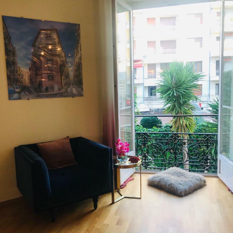 Roses & Ivy, Rue Du Congres Apartment *